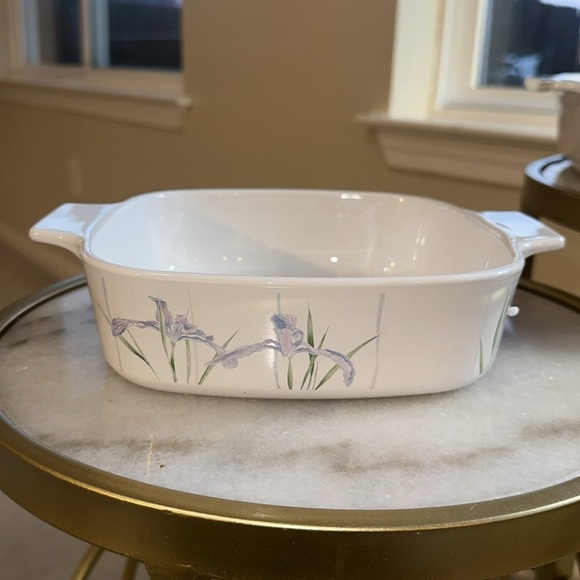 CorningWare 4-Piece Baking Dish Set - “Shadow Iris” - Vintage Floral Cookware - Picture 2 of 5